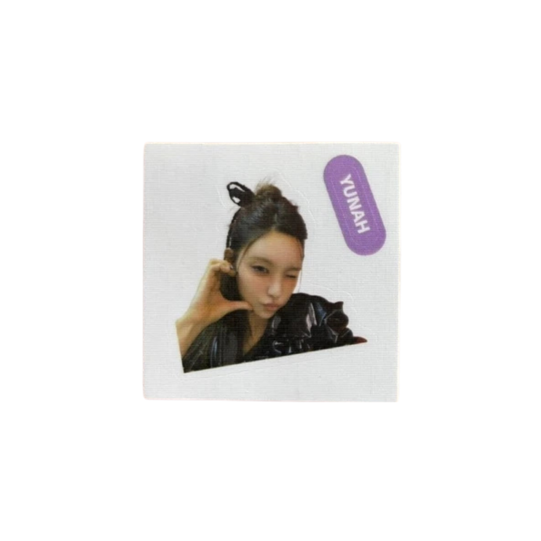 ILLIT (아일릿) - Yunah I'll Like You Weverse POB Ver. B