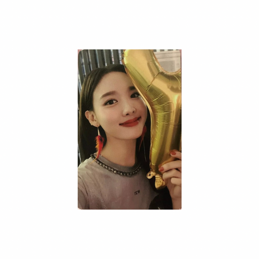 TWICE ( 트와이스) - NAYEON [YES OR YES] Photocard