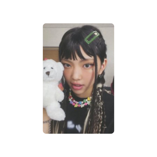 New Jeans (뉴진스) - HYEIN 1st EP New Jeans Weverse Photocard 1