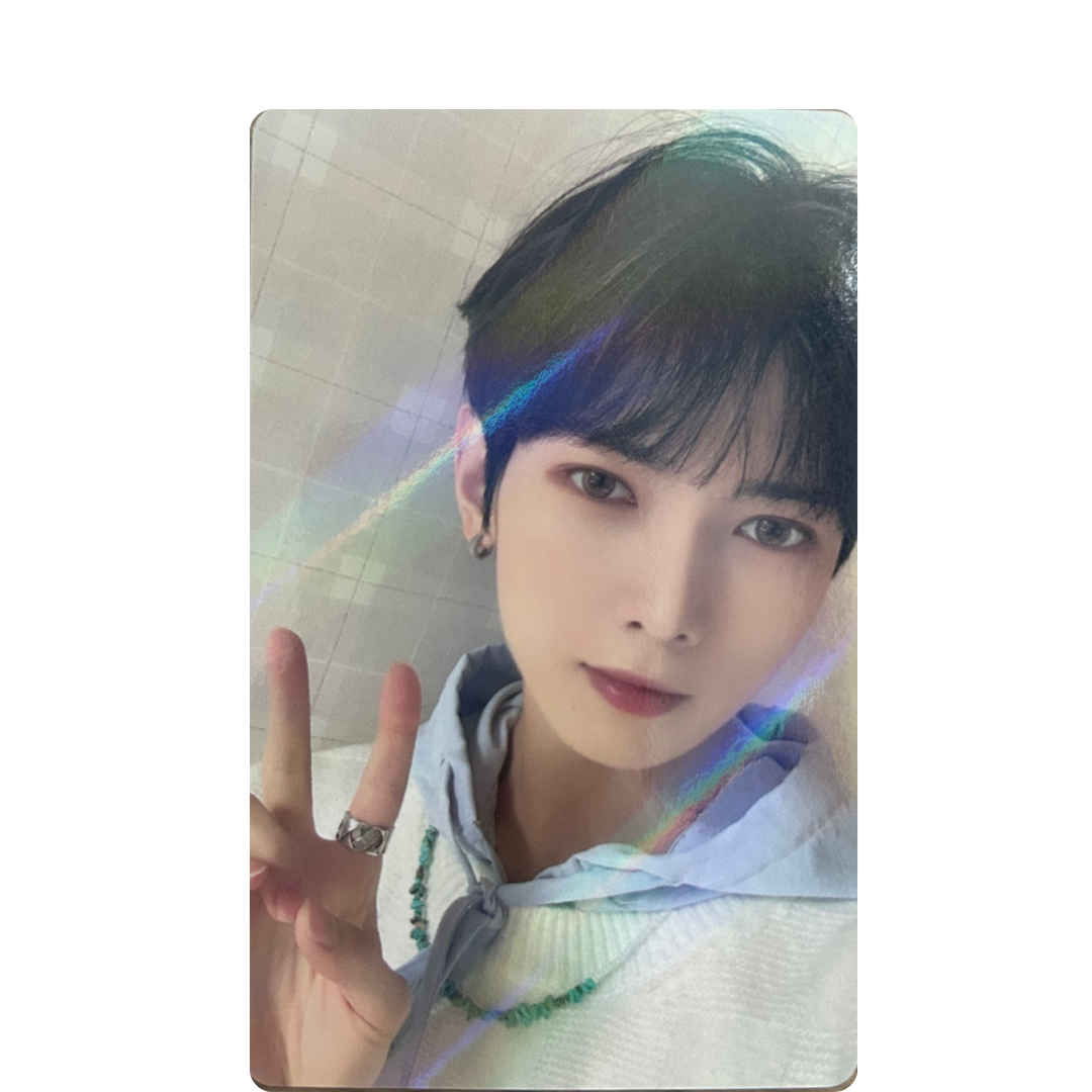 ATEEZ (에이티즈) - ODE TO YOUTH POB Hologram Photocard