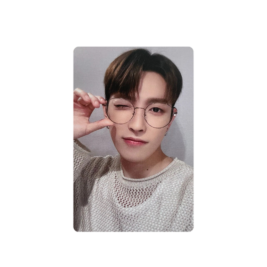 ATEEZ (에이티즈) - HONGJOONG [GOLDEN HOUR : Part.1 WORK TO LIVE VER.] Makestar Event Photocard