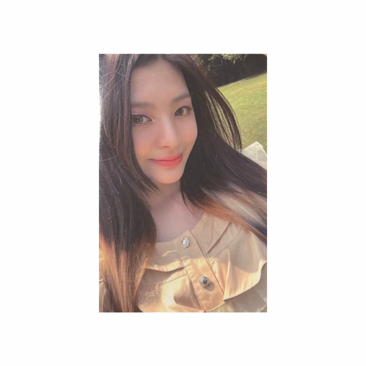 STAYC (스테이씨) - SEEUN [STEREOTYPE] Photocard B