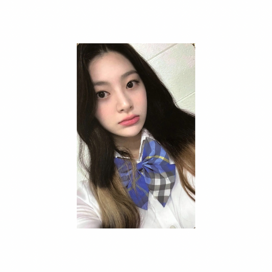 STAYC (스테이씨) - SEEUN [STEREOTYPE] Photocard A