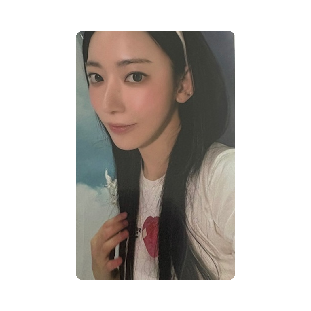 LE SSERAFIM (르세라핌) - SAKURA Unforgiven Soundwave Lucky Draw Photocard